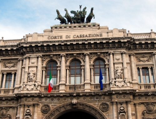 Intesa San Paolo subentra in tutti i giudizi pendenti nei confronti della Banca Popolare di Vicenza prima della liquidazione. La Cassazione definitivamente dà ragione al correntista.
